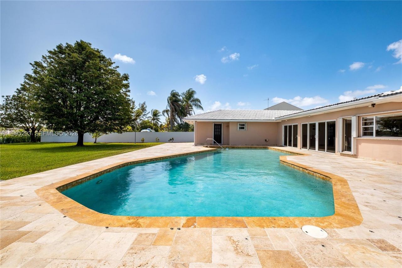 14021 SW 97th Ave , Miami, FL 33176 Photo