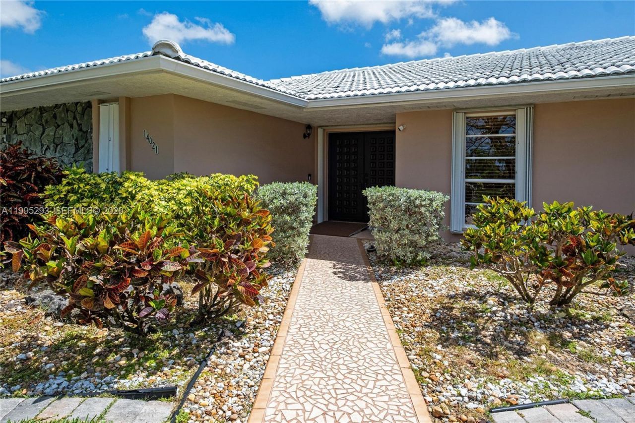 14021 SW 97th Ave , Miami, FL 33176 Photo