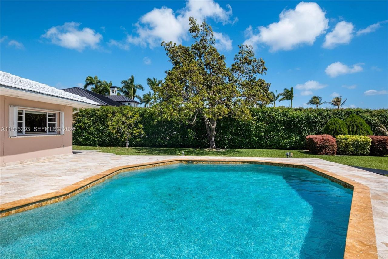 14021 SW 97th Ave , Miami, FL 33176 Photo