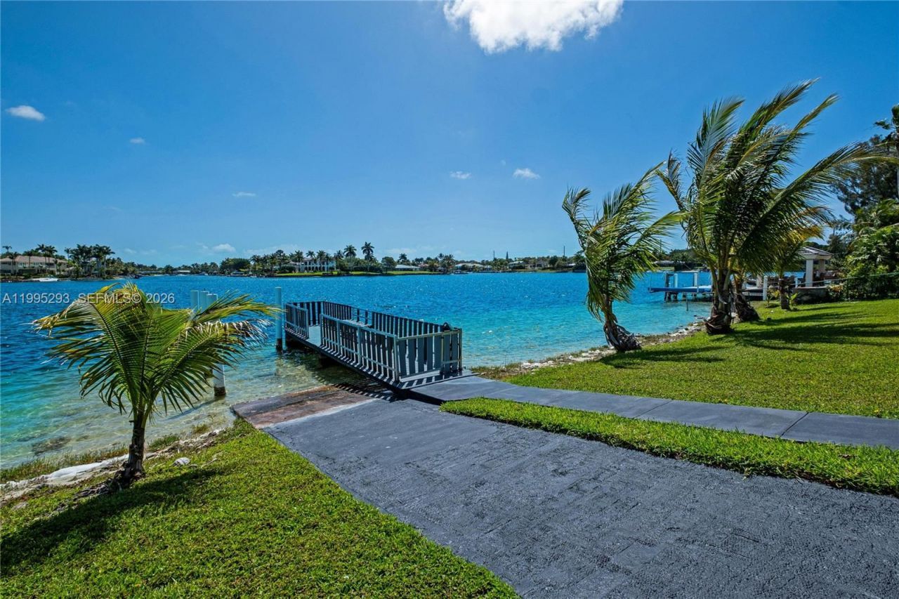 14021 SW 97th Ave , Miami, FL 33176 Photo