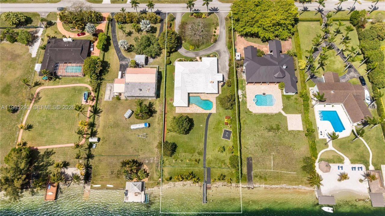 14021 SW 97th Ave , Miami, FL 33176 Photo