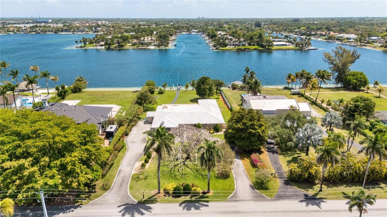 14021 SW 97th Ave , Miami, FL 33176 Photo