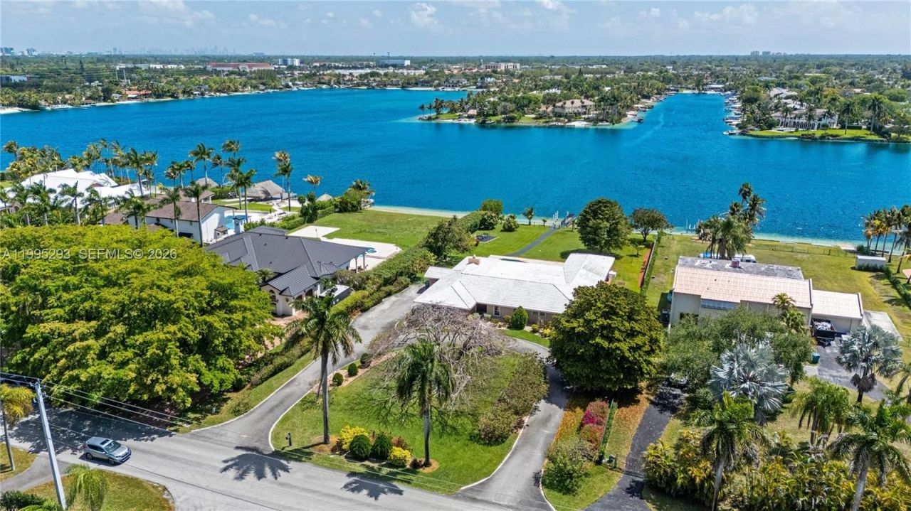 14021 SW 97th Ave , Miami, FL 33176 Photo