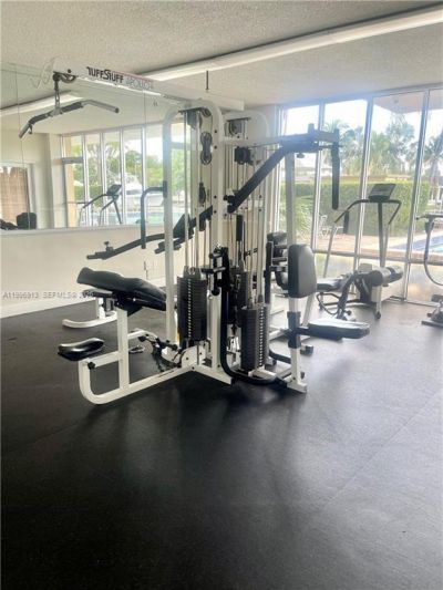 2350 NE 135th St , Unit 308, North Miami, FL 33181 Photo