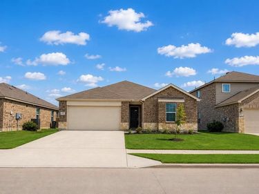 4533 Greenham Lane, Fort Worth, TX 76036