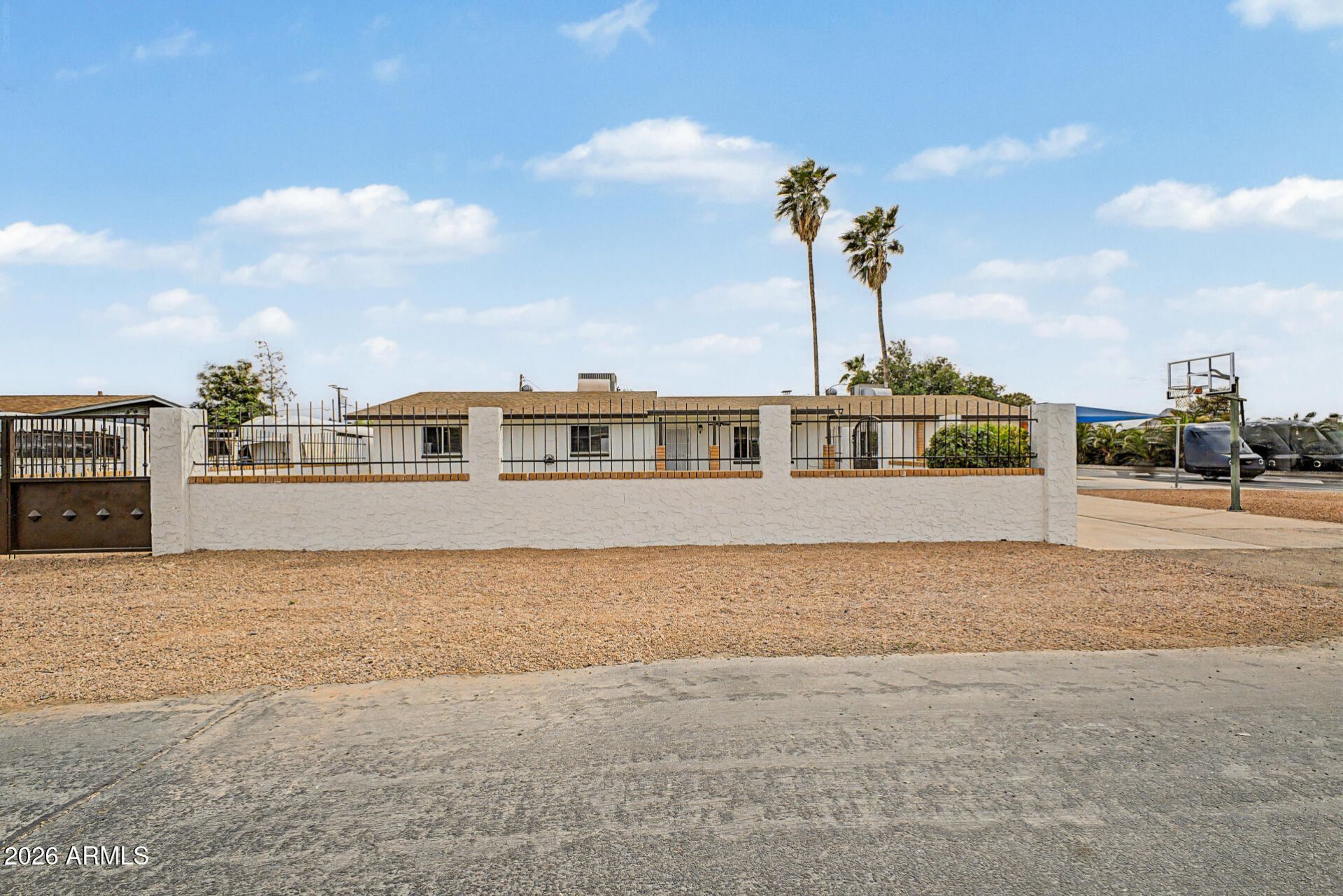 2801 E Angela Drive, Phoenix, AZ 85032 Main Photo