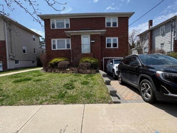 352 New York Ave, Unit 2, Lyndhurst, NJ 07071