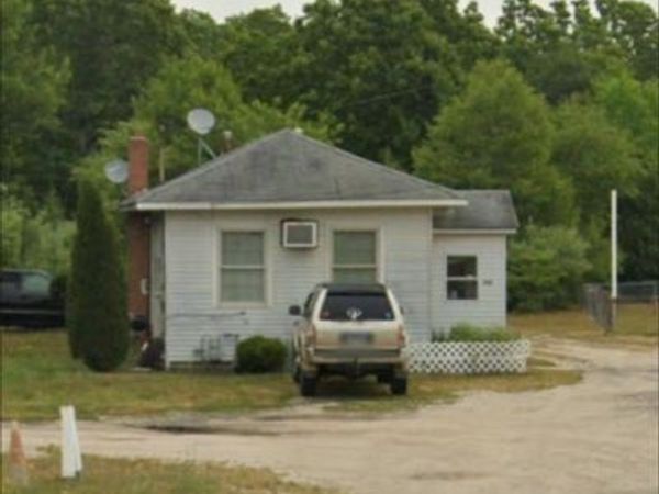 384 S WHITE HORSE PIK , HAMMONTON, NJ 08037