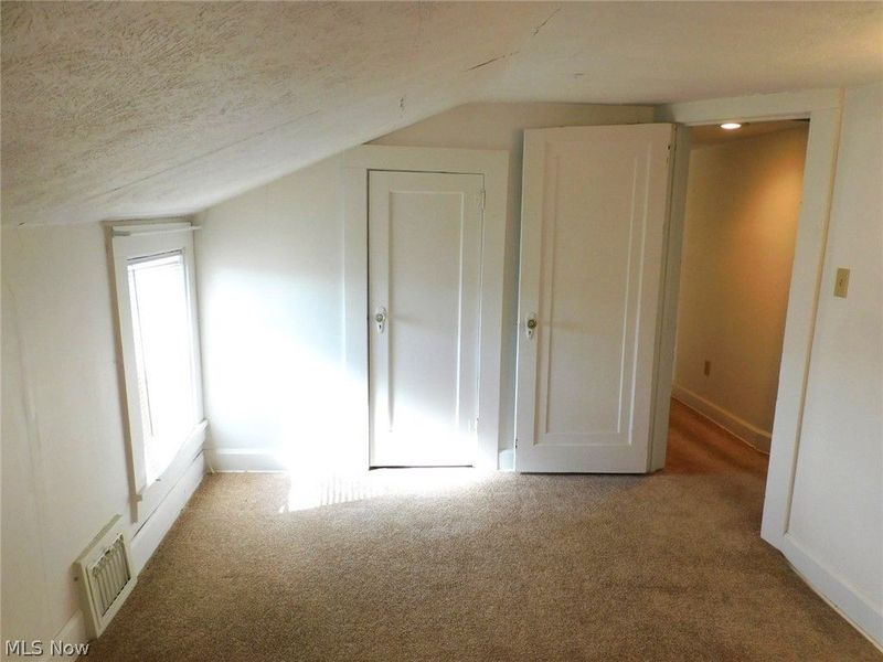 303 S Market Street, Jefferson, OH 44047 Photo 14