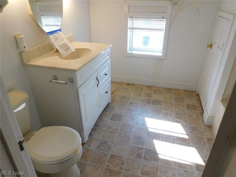 303 S Market Street, Jefferson, OH 44047 Photo 18