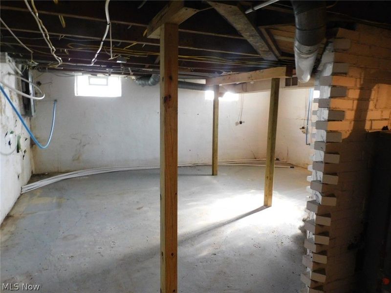 303 S Market Street, Jefferson, OH 44047 Photo 20