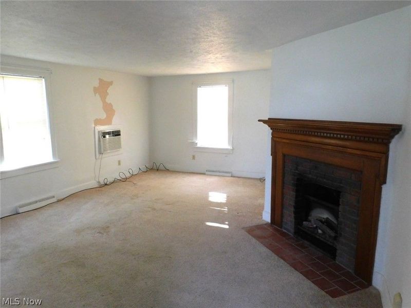 303 S Market Street, Jefferson, OH 44047 Photo 7