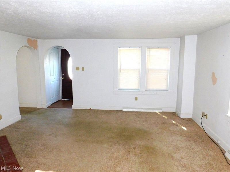 303 S Market Street, Jefferson, OH 44047 Photo 8