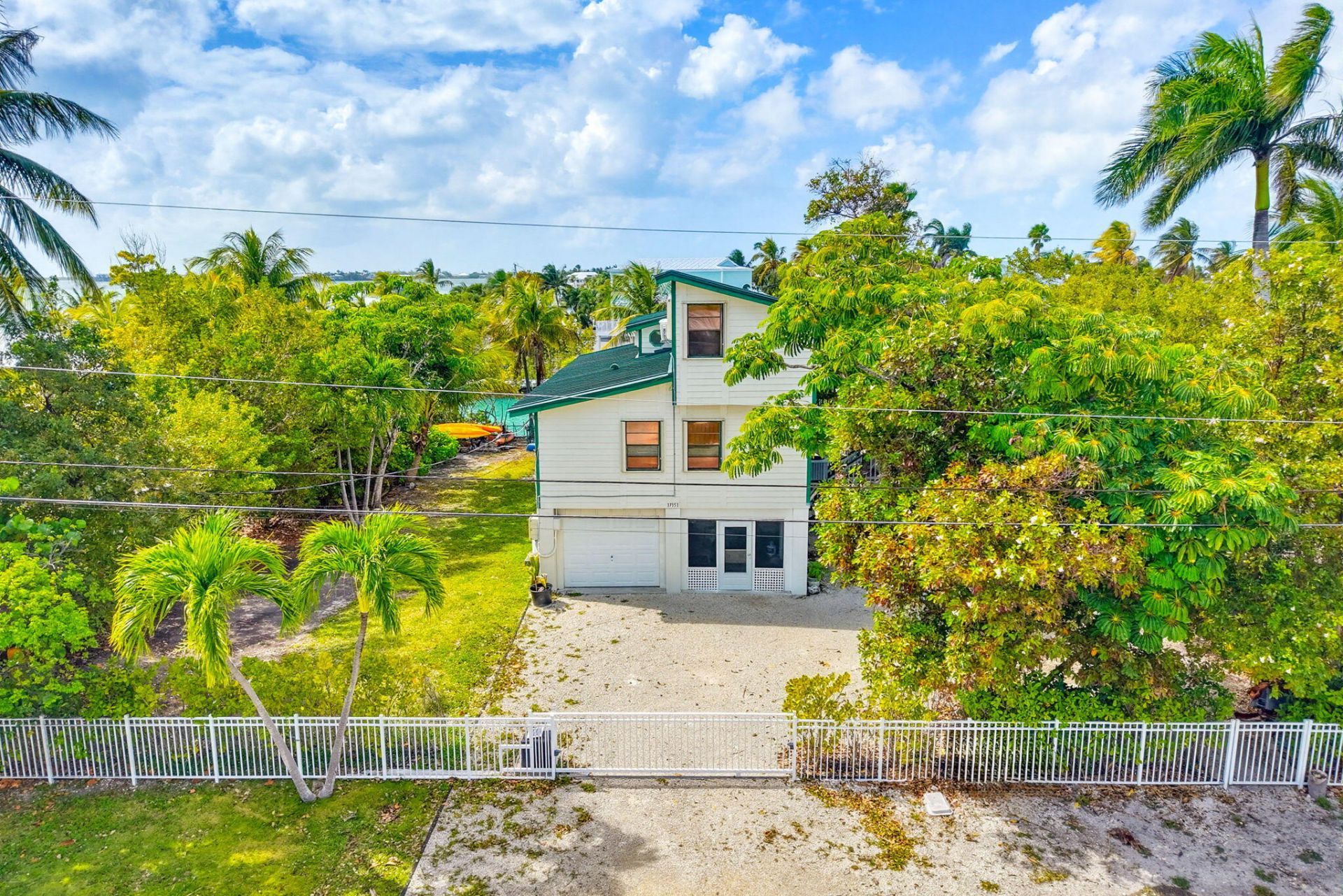 17151 Marlin Drive, Sugarloaf, FL 33042 Photo