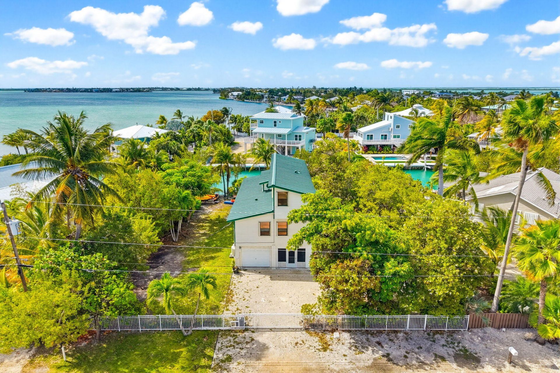 17151 Marlin Drive, Sugarloaf, FL 33042 Photo