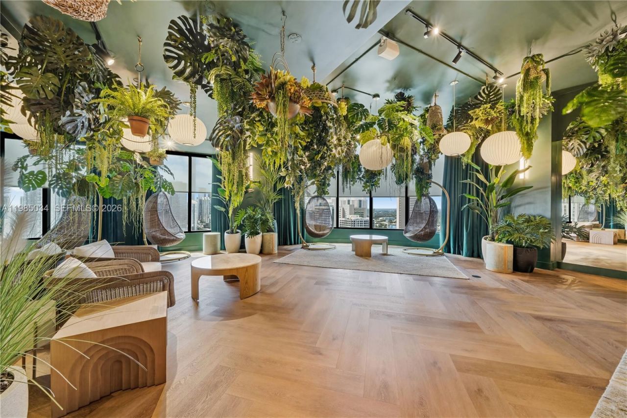 121 NE 5th St, Unit 2706, Miami, FL 33132 Photo