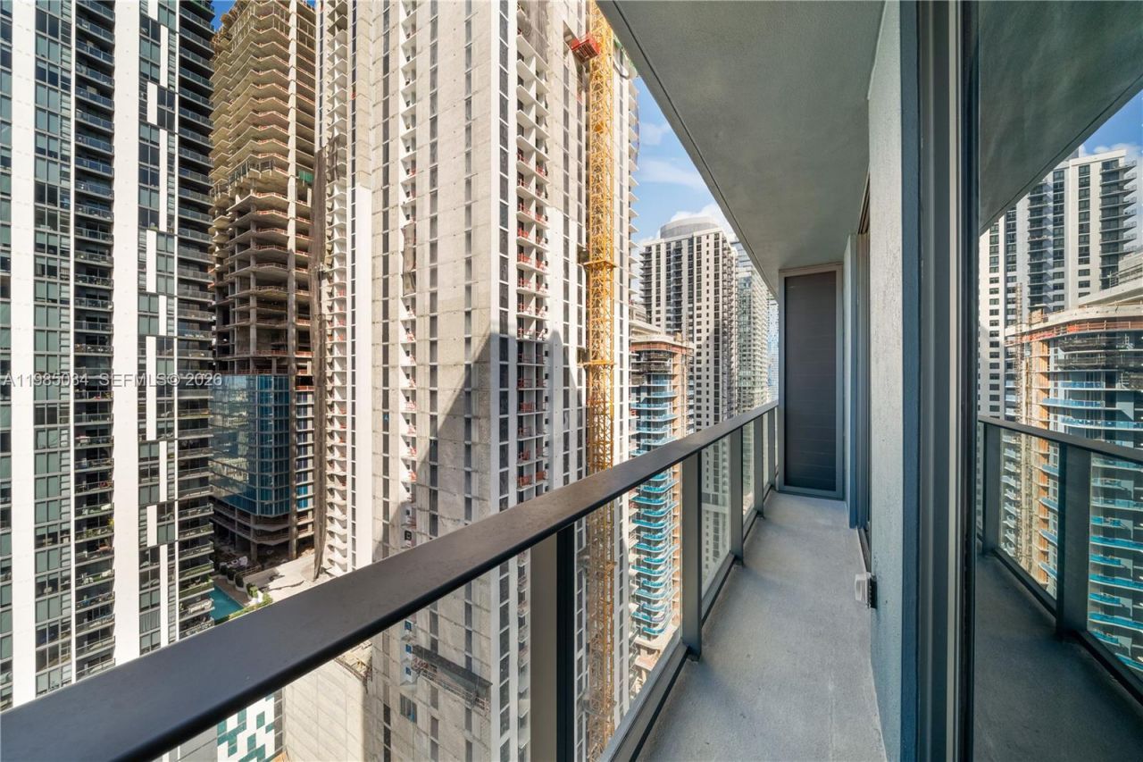 121 NE 5th St, Unit 2706, Miami, FL 33132 Photo