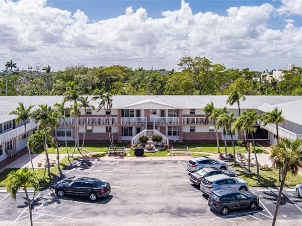 1300 N 12th Ct, Unit 6A, Hollywood, FL 33019