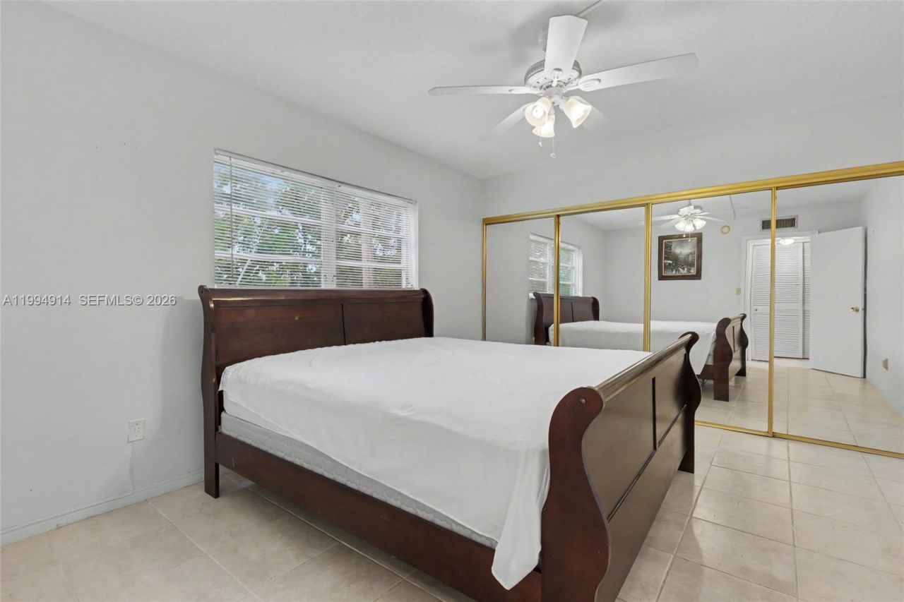 1300 N 12th Ct, Unit 6A, Hollywood, FL 33019 Photo