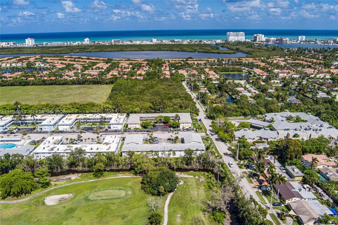 1300 N 12th Ct, Unit 6A, Hollywood, FL 33019 Photo