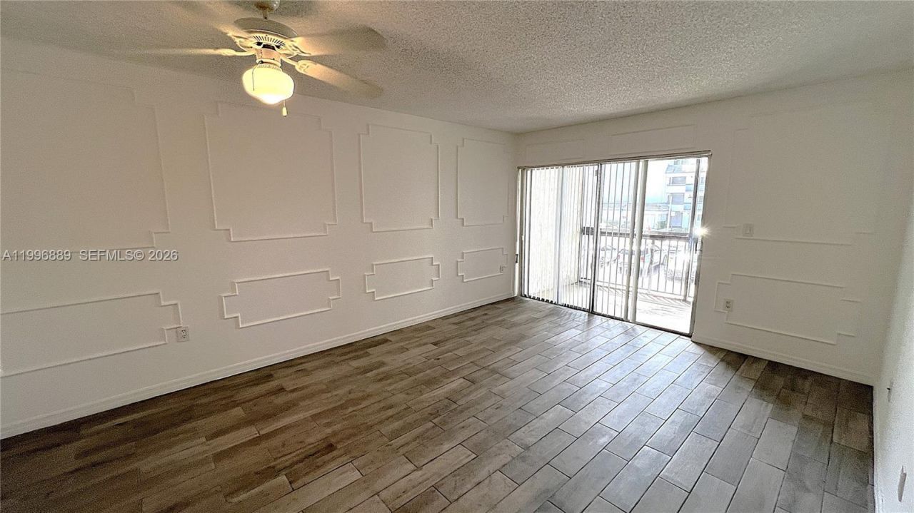 711 N Pine Island Rd, Unit 211, Plantation, FL 33324 Photo