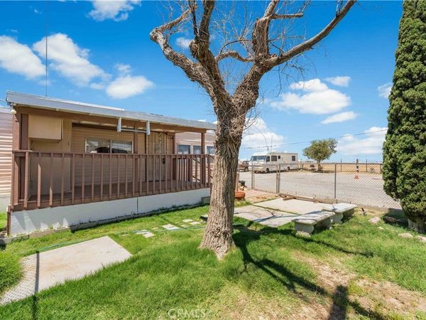 2121 Nadeau, Unit C-1, Mojave, CA 93501