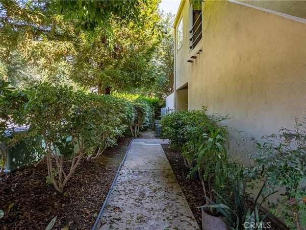 5744 E Creekside Avenue, Unit 60, Orange, CA 92869