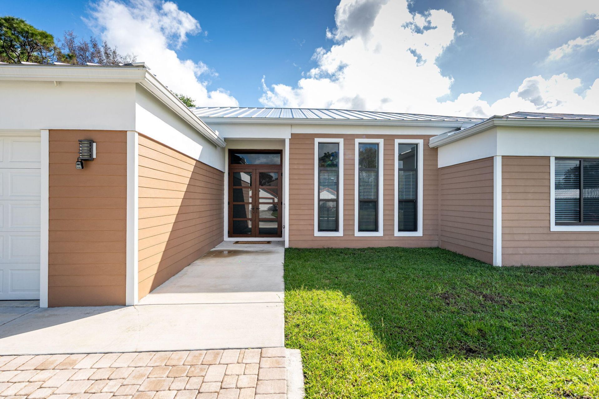 1199 SE Puritan Lane, Port Saint Lucie, FL 34983 Photo
