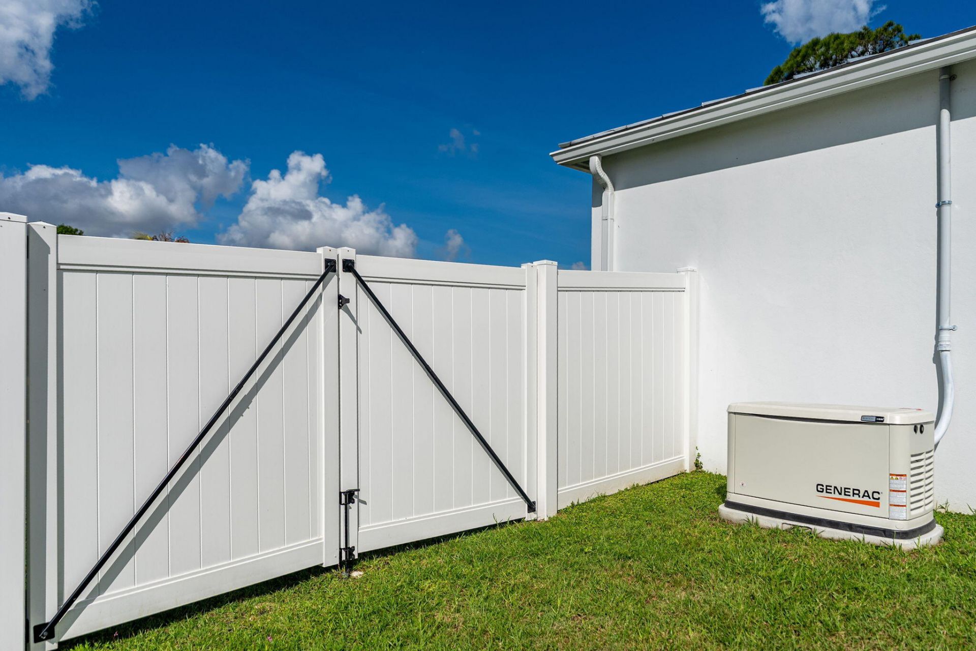 1199 SE Puritan Lane, Port Saint Lucie, FL 34983 Photo