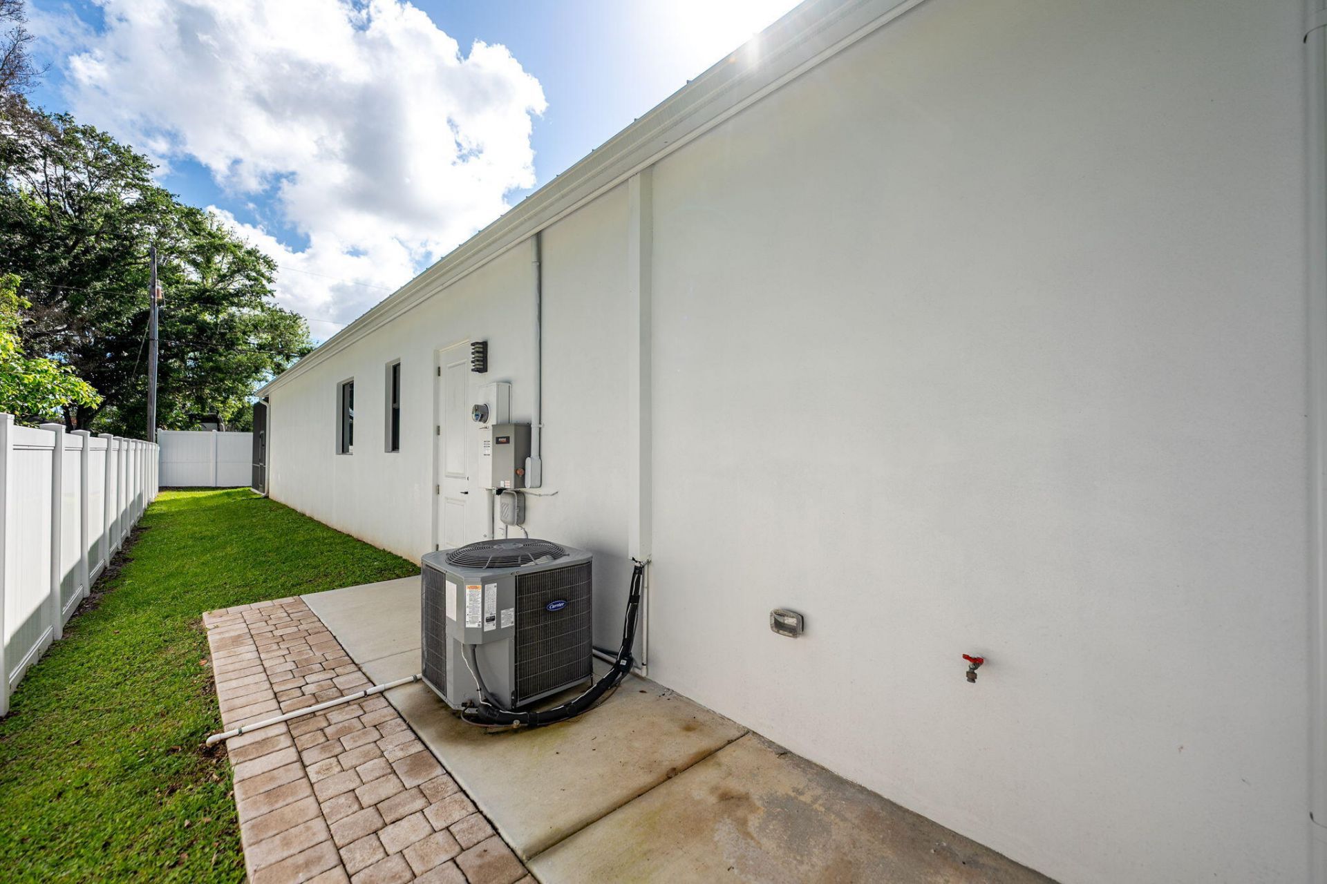 1199 SE Puritan Lane, Port Saint Lucie, FL 34983 Photo