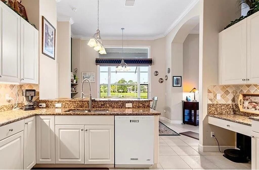 4204 Abington Woods Circle, Vero Beach, FL 32967 Photo