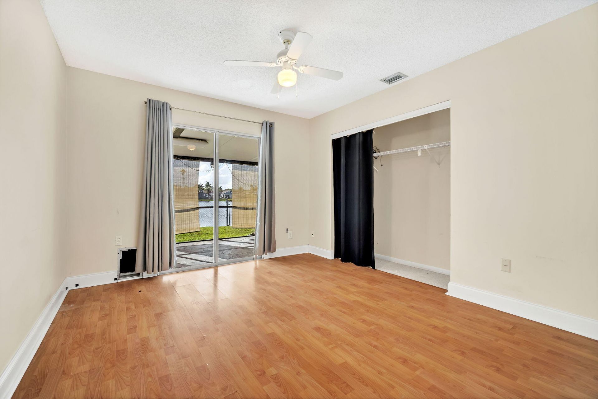 1011 SW 134th Avenue, Davie, FL 33325 Photo