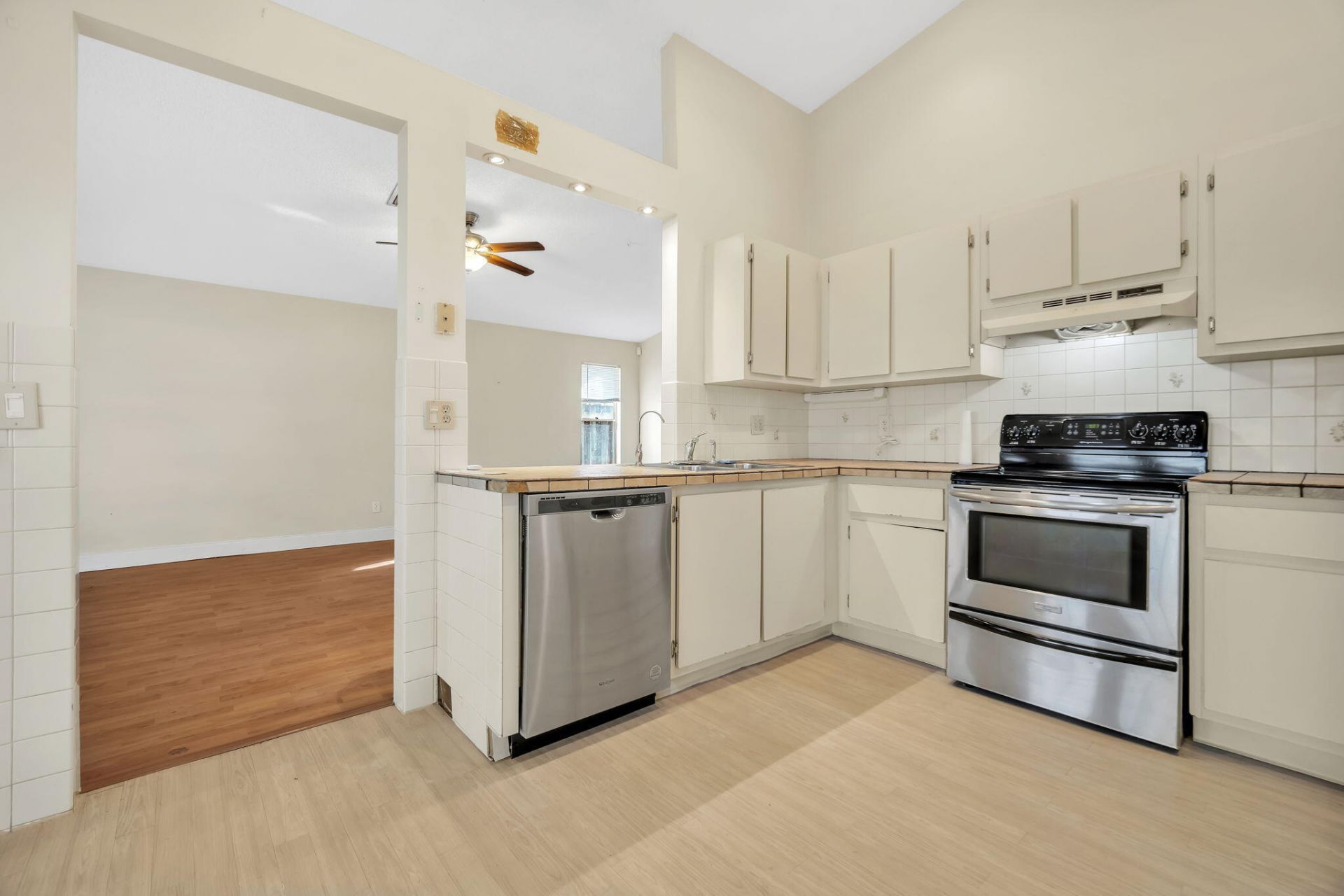 1011 SW 134th Avenue, Davie, FL 33325 Photo