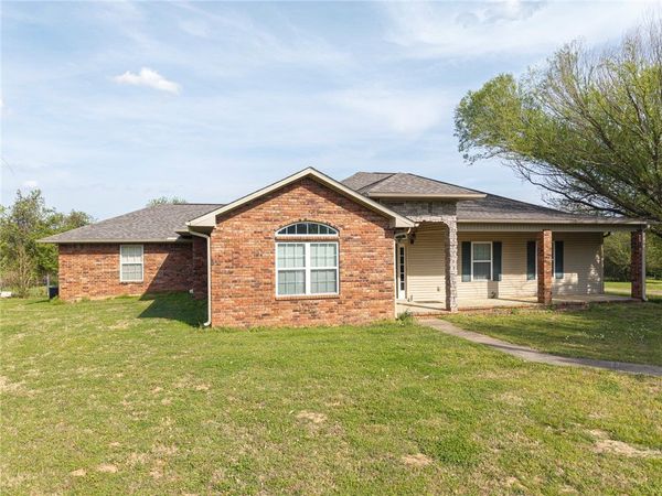 2614 N Highway 253, Lavaca, AR 72941