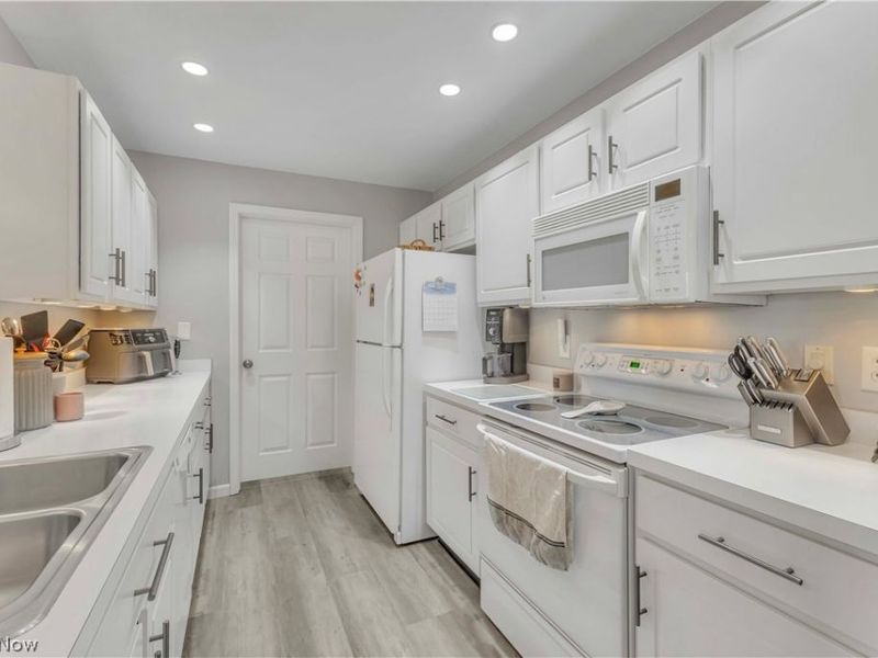 28340 Center Ridge Road, Unit 124, Westlake, OH 44145 Photo 12