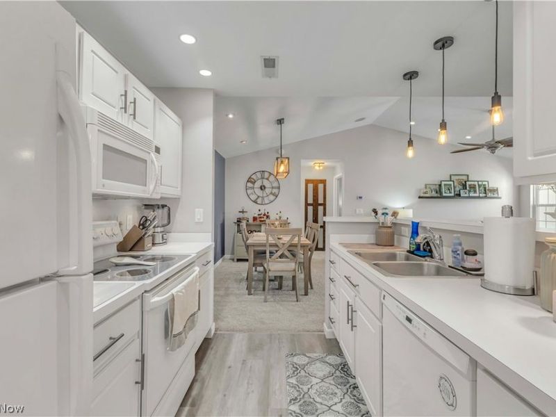 28340 Center Ridge Road, Unit 124, Westlake, OH 44145 Photo 17