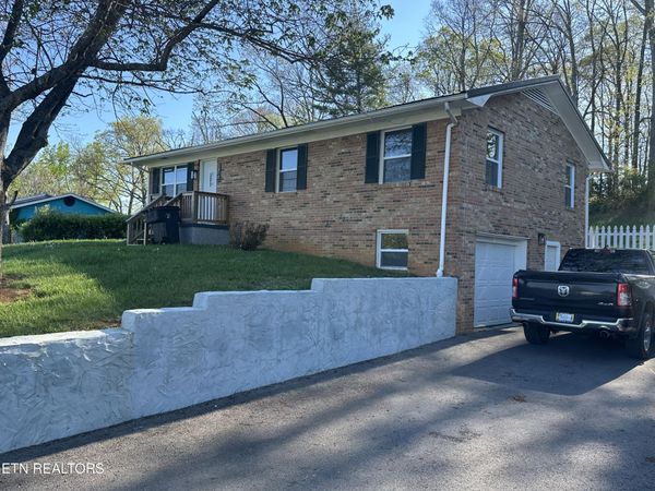 1698 Elgin Drive, Morristown, TN 37814