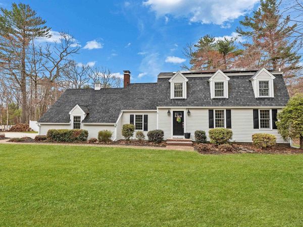 7 Kent Street, Windham, NH 03087