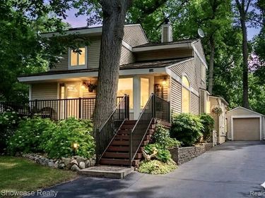 580 Elkinford Drive, White Lake Twp, MI 48383