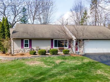 2941 Silverhill Drive, Waterford Twp, MI 48329