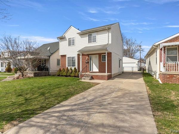 28810 Birchlawn Street, Garden City, MI 48135
