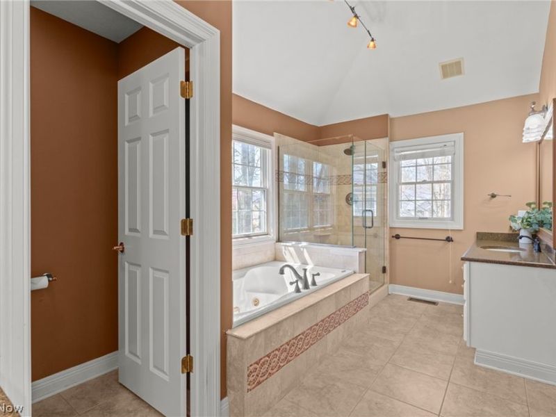 1542 Glen Lyon Drive, Westlake, OH 44145 Photo 26