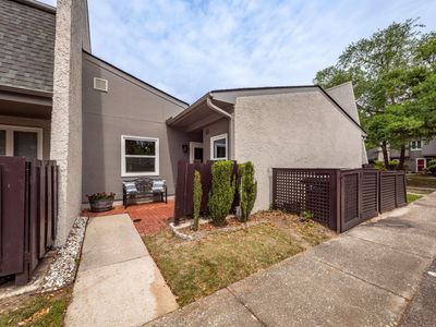 306 Ventura Place, Mount Pleasant, SC 29464