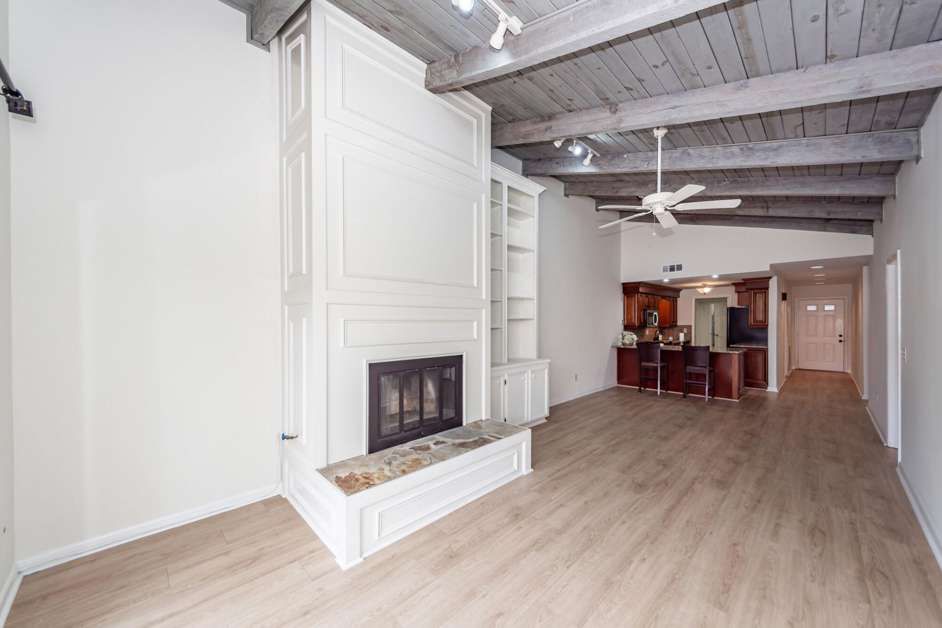 306 Ventura Place Photo 14