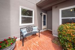 306 Ventura Place photo 4