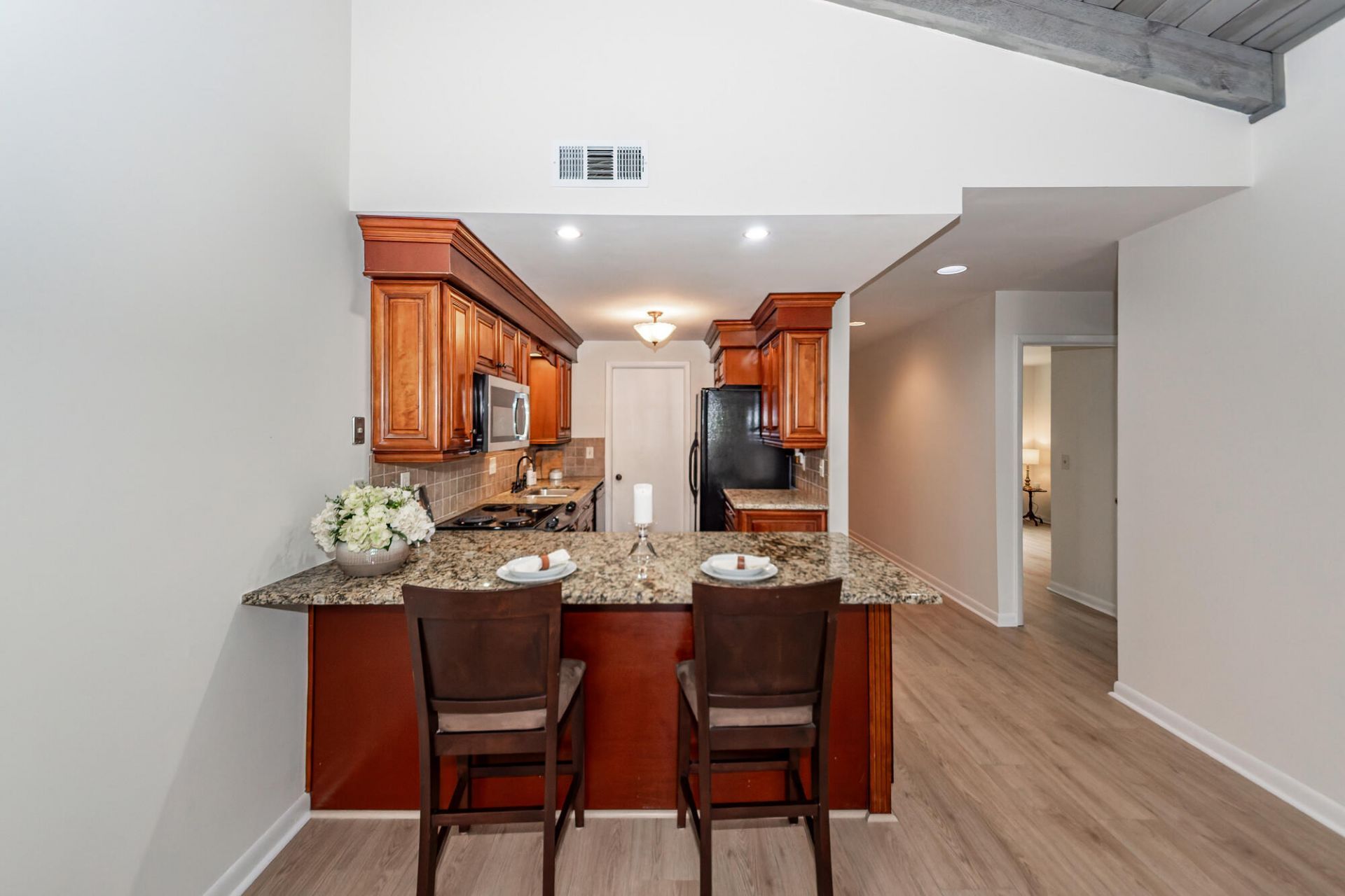 306 Ventura Place Photo 9