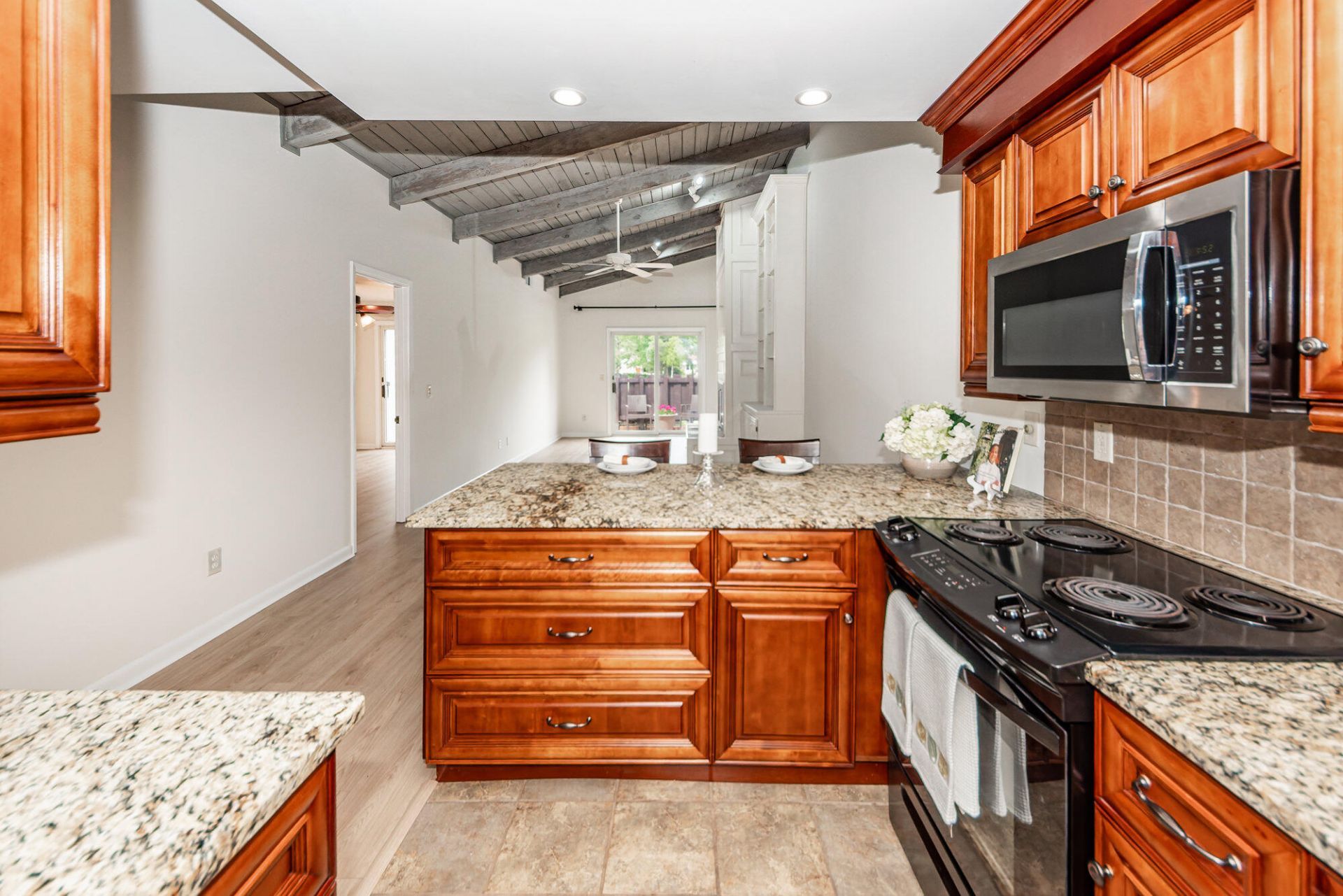 306 Ventura Place Photo 9