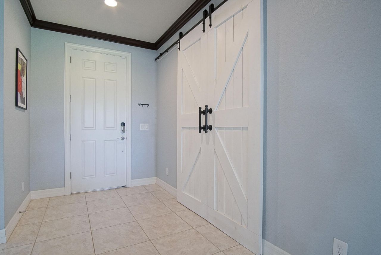 301 SE Huntington Circle, Port Saint Lucie, FL 34984 Photo