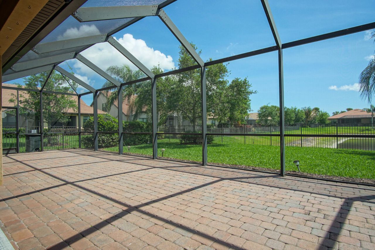 301 SE Huntington Circle, Port Saint Lucie, FL 34984 Photo