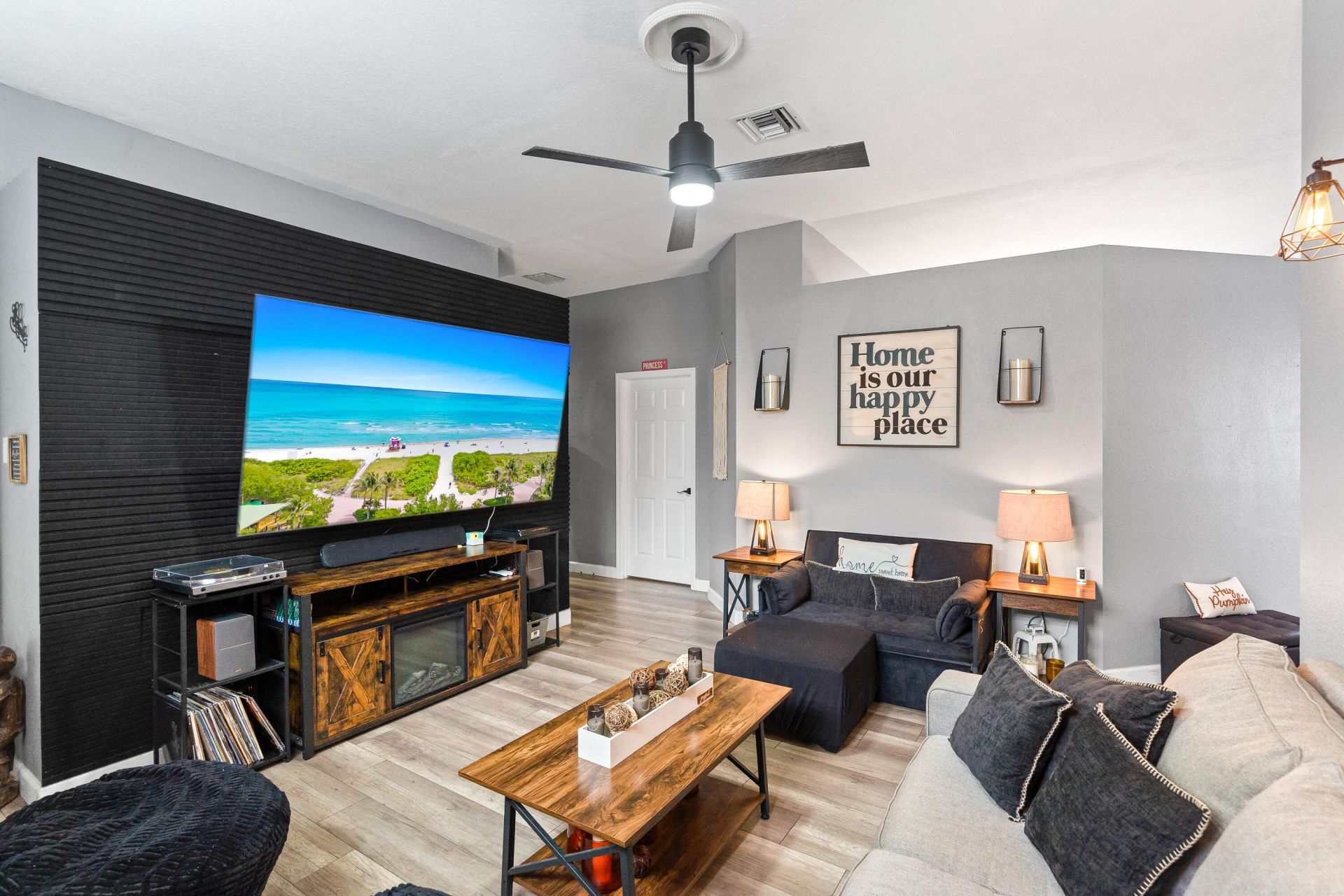 121 Prestige Drive, Royal Palm Beach, FL 33411 Photo